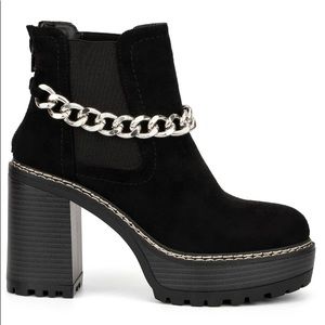 Olivia Miller Alyssa Women's Block Heel Ankle Boots Size 9 NIB